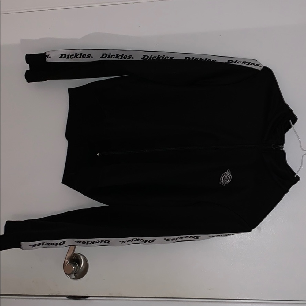 Dickie’s Zip-up sweater